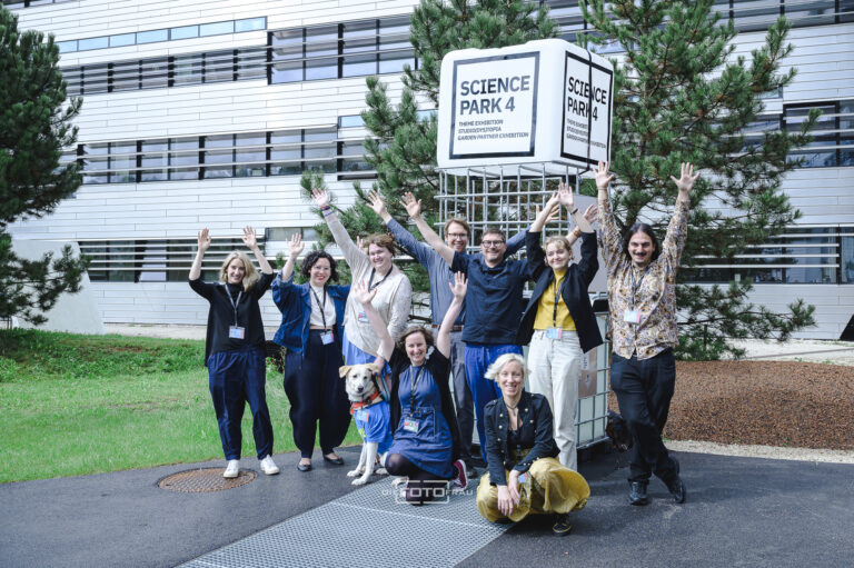 Delegation der Edinborough University beim ARS Festival in Linz